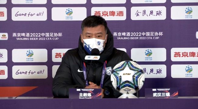 并表示：;不管我们以何种方式去开发《饥饿游戏》，我们的意图都不是通过生存游戏来美化暴力，我们是想继续苏珊;柯林斯对于战争理论的探索